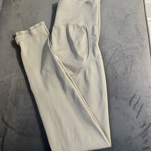 Oner active effortless 2nd birthday edition warm sand leggings